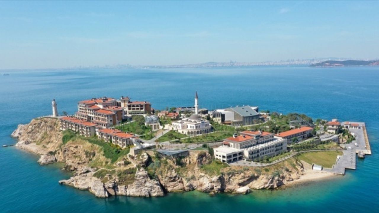 Demokrasi ve Özgürlükler Adası, 27 Mayıs'ta yapılacak anma törenine hazırlanıyor