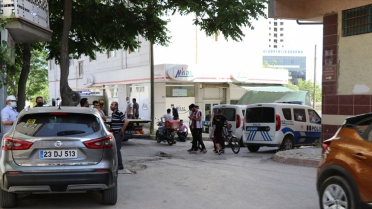 Elazığ'da pompalı tüfekle karakol bahçesinde havaya ateş açan şüpheli gözaltına alındı