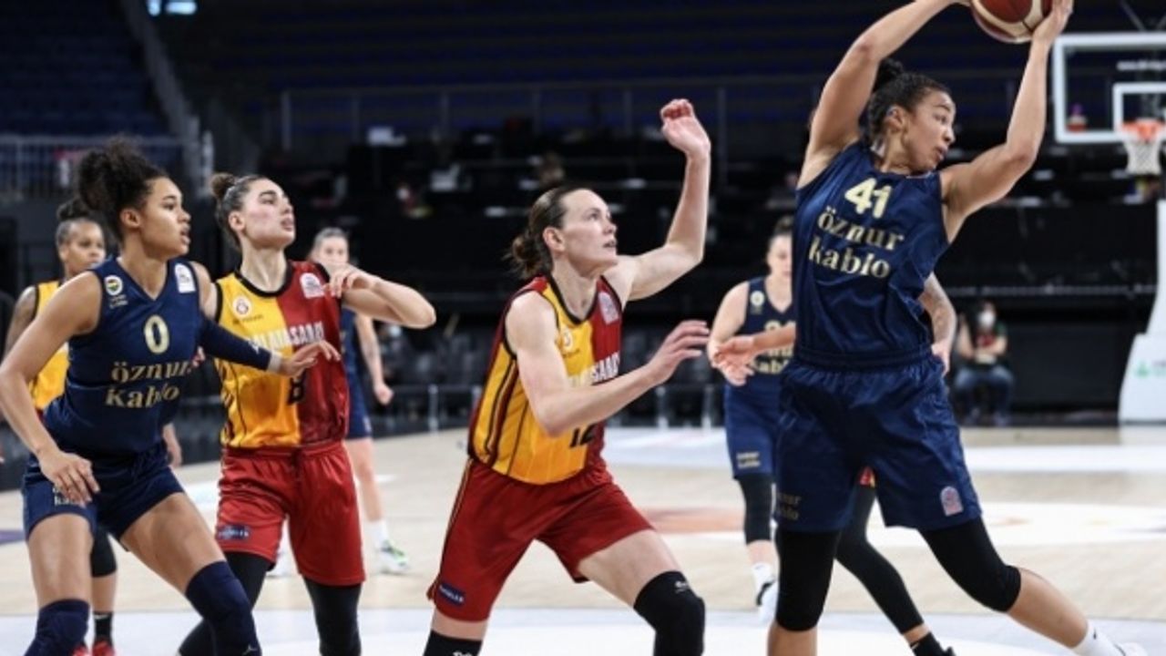Fenerbahçe Öznur Kablo namağlup şampiyon oldu!