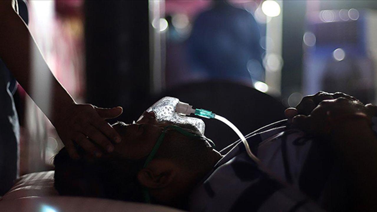 Hindistan'da günlük vakalar 400 binin üzerinde