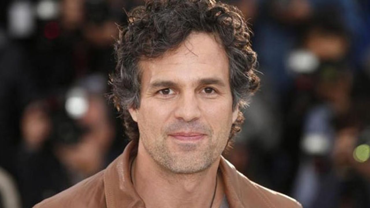İsrail'in 'soykırım' yaptığını söyleyen Mark Ruffalo'ya Siyonist lobi geri adım attırdı!