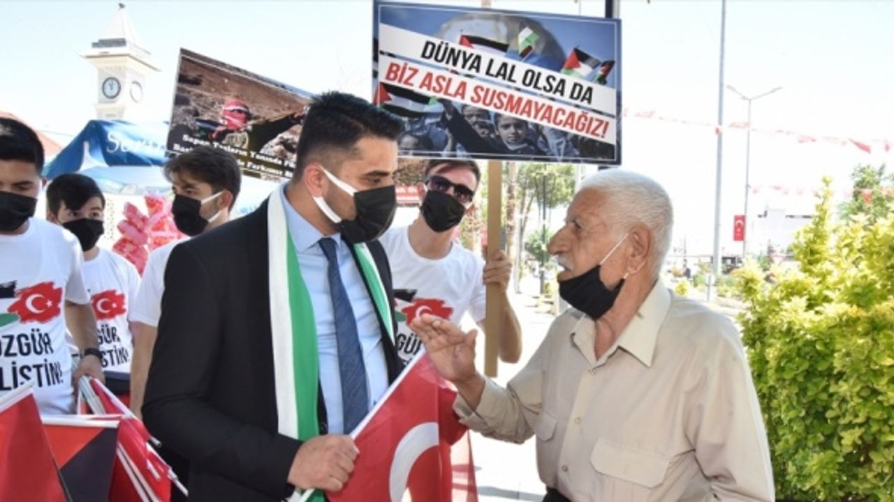 Kahramanmaraş'ta İsrail'in Mescid-i Aksa'ya ve Filistinlilere yönelik saldırılarına bayraklı tepki