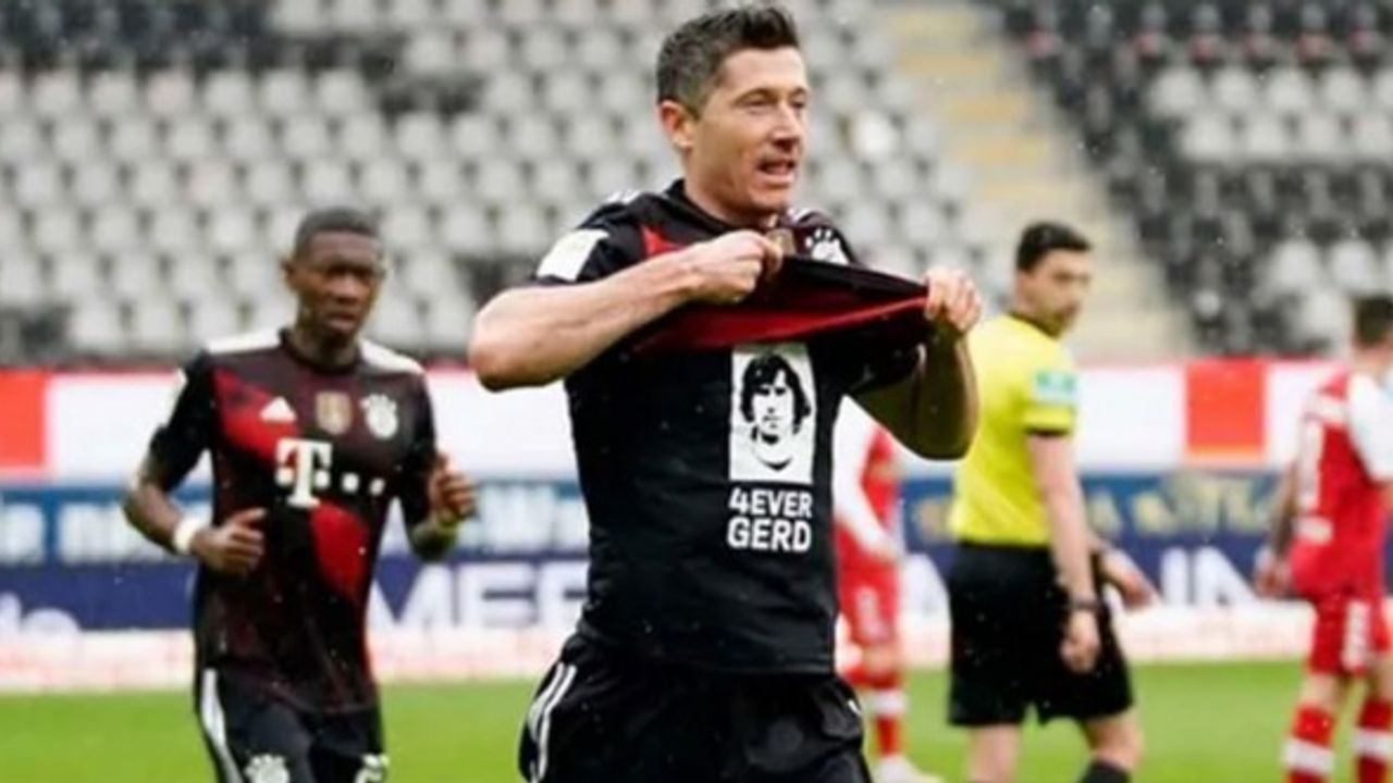 Lewandowski Bundesliga'nın tarihine geçti! 49 yıllık rekoru kırdı...
