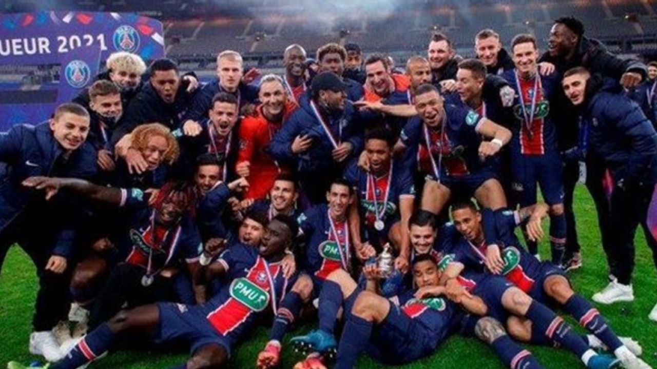 PSG, Monaco'yu 2 golle yenerek Fransa Kupasını kazandı