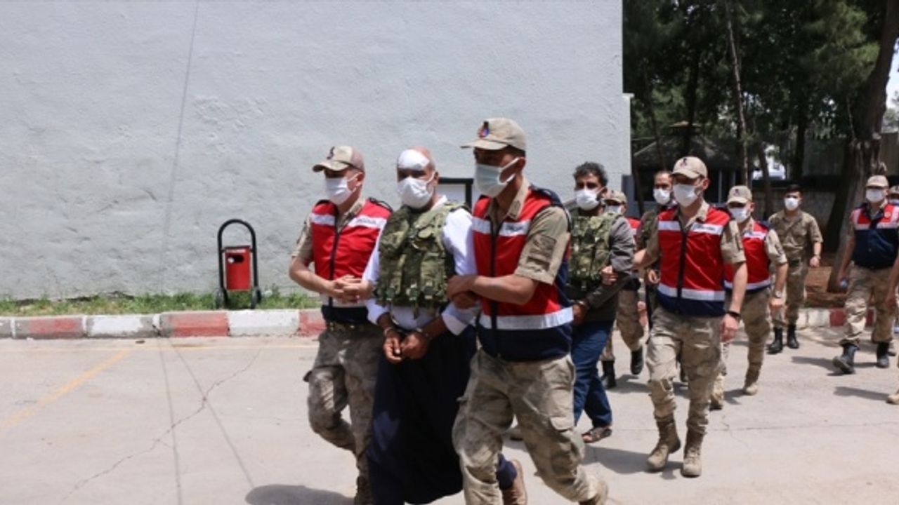 Şanlıurfa'da 3 kişinin öldüğü silahlı kavgaya ilişkin 4 kişi tutuklandı