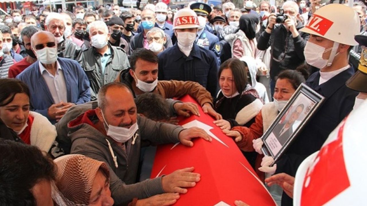 Şehit Uzman Onbaşı Eyyüp Gergin son yolculuğuna uğurlandı