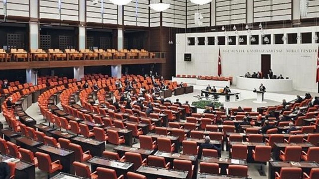 TBMM'de kritik dakikalar! HSK üye seçimi oylaması başladı!
