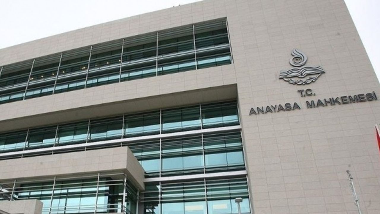 AYM raportöründen HDP'nni kapatılması davasının kabulüne yönelik tavsiyesini heyete sundu!