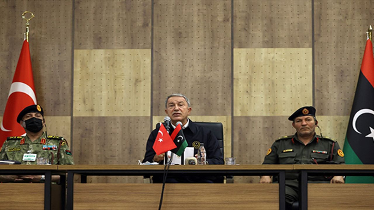 Bakan Akar: "Libyalı kardeşlerimizin sıkıntılarını paylaşıyoruz"