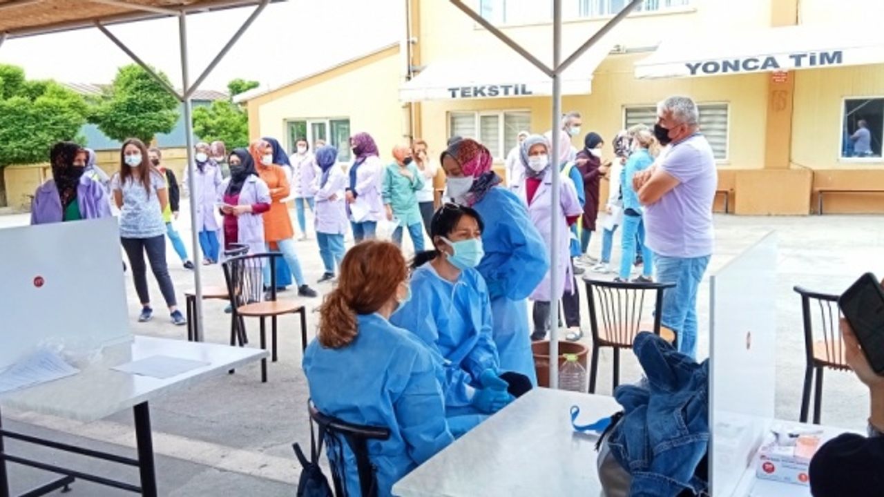 Bartın'da OSB çalışanları aşılama faaliyetlerine yoğun ilgi gösteriyor
