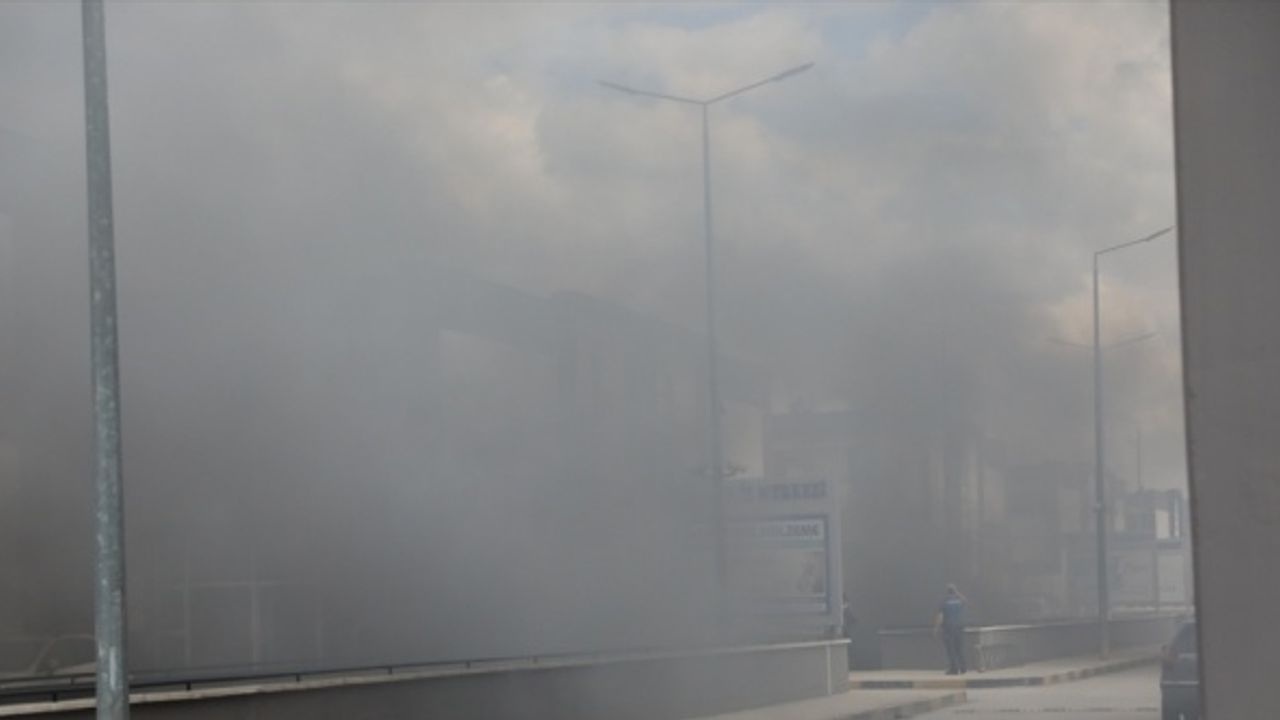 Başkentte kimyasal madde üreten bir iş yerinde yangın çıktı