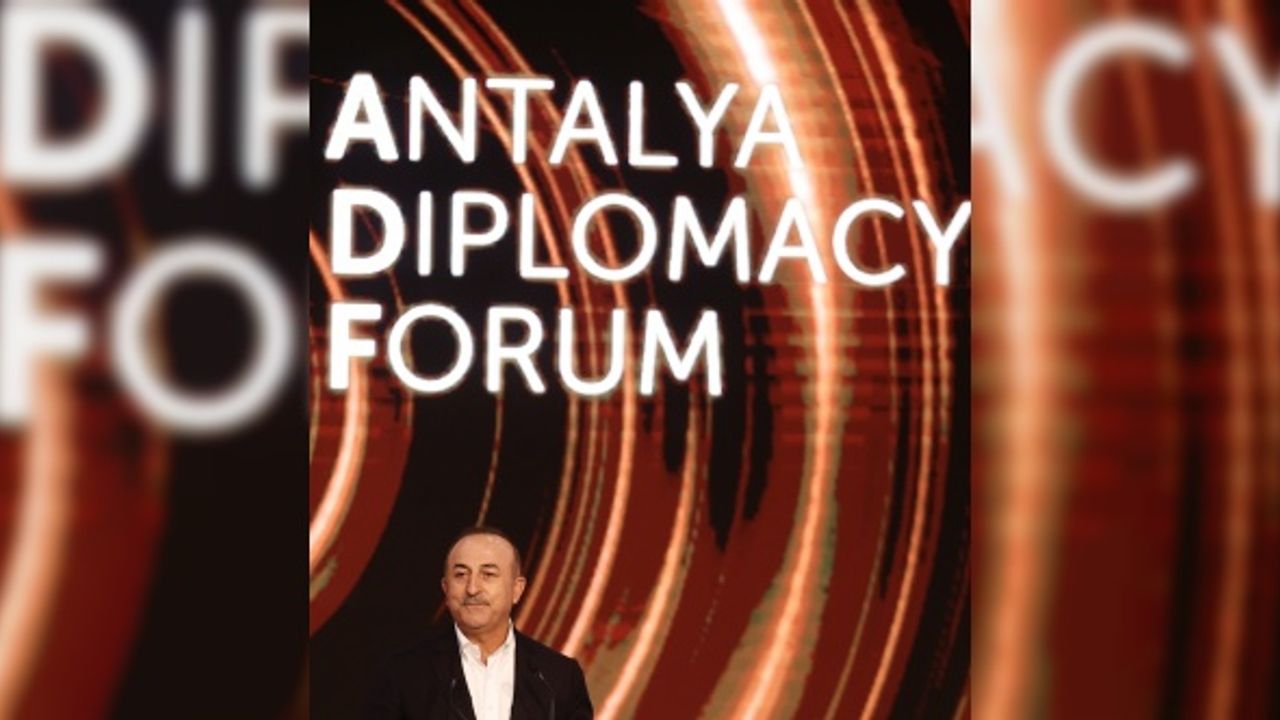 Bakan Çavuşoğlu: Devletler iş birliği yanında bir rekabet hatta mücadele halinde