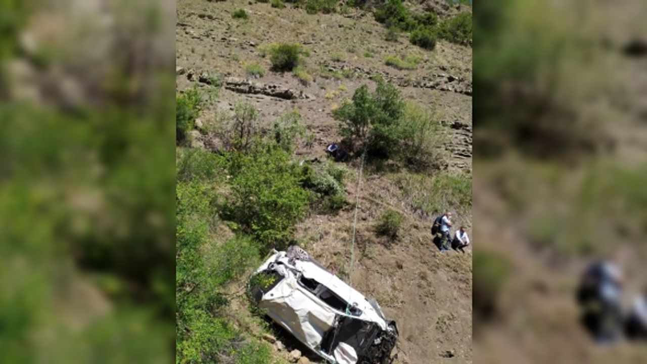 Giresun'da otomobil uçuruma yuvarlandı: 2 ölü, 2 yaralı