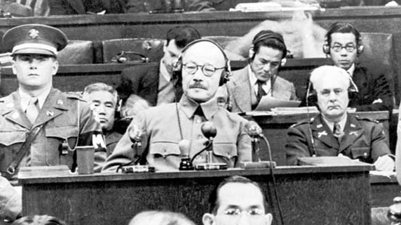 Hideki Tojo'nun küllerini ABD'li binbaşı Pasifik Okyanusu'na saçmış!