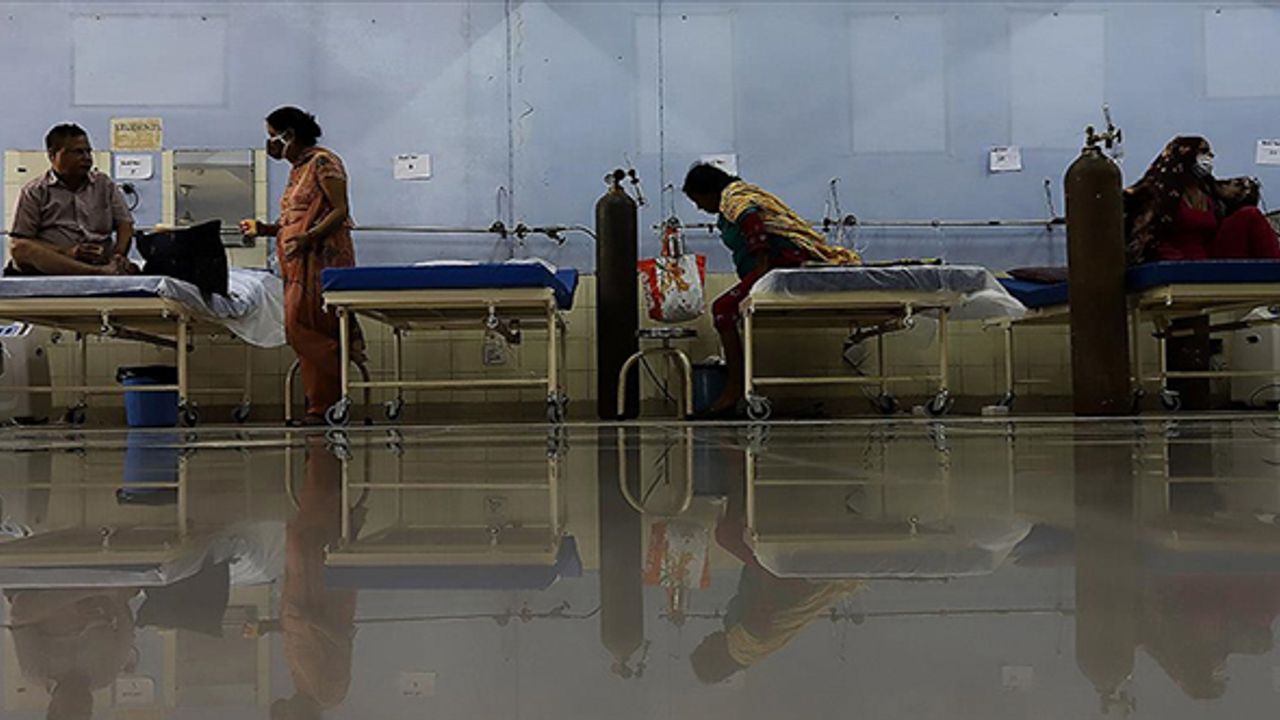Hindistan’da Kovid-19 salgınında son 24 saatte 2 bin 677 kişi öldü