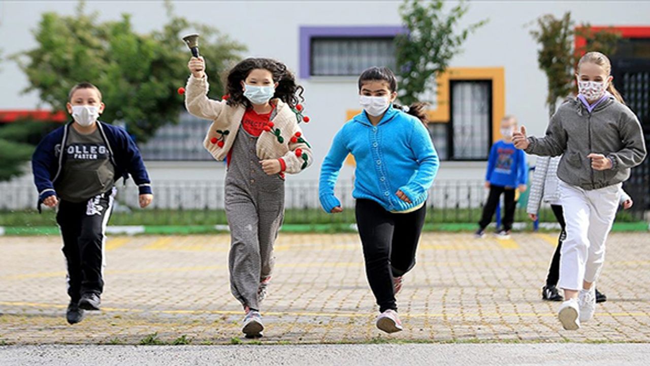 İlkokul ve ana sınıflarında yüz yüze eğitim sevinci yaşandı