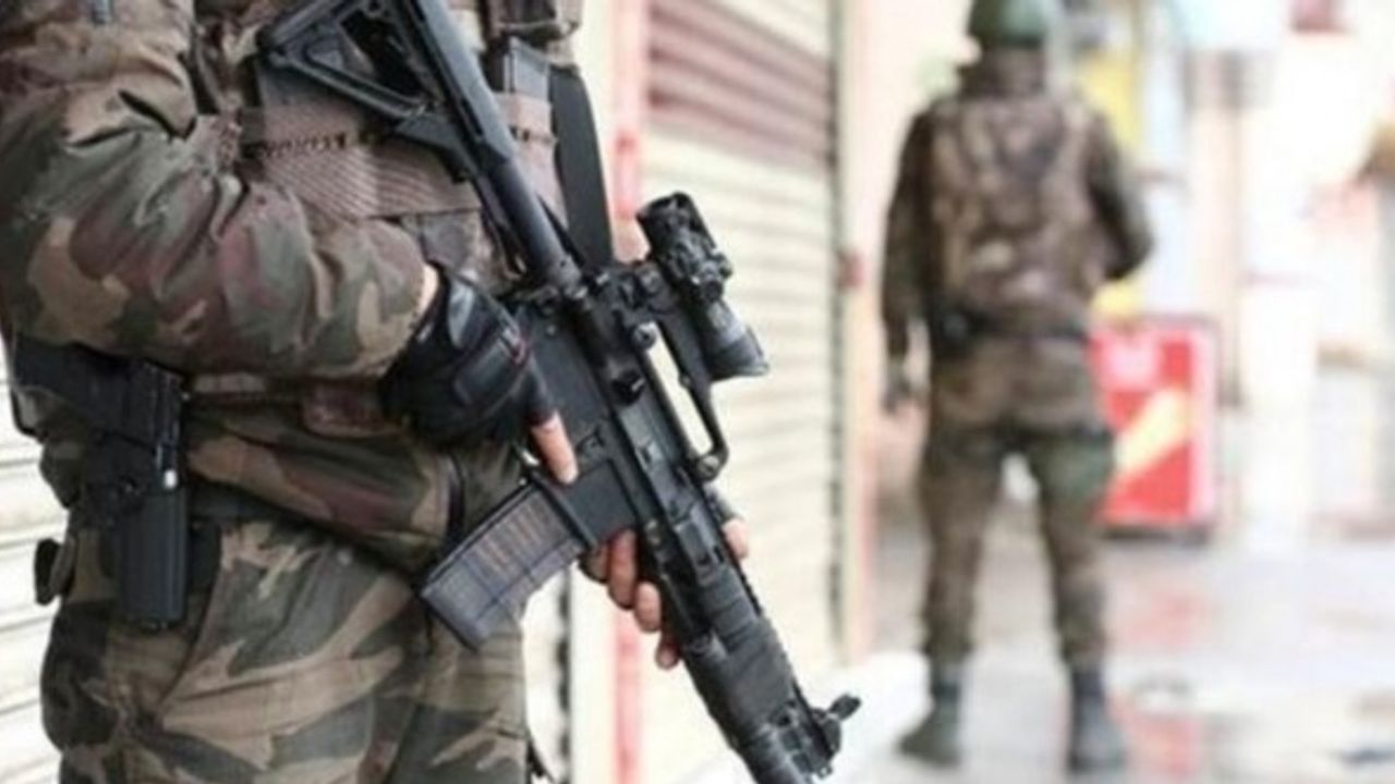 Kırmızı Bültenle aranan terörist yakalandı