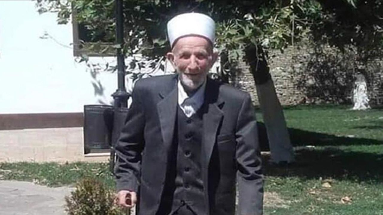 Kuzey Makedonya'da yüzlerce hafız yetiştiren Molla Mahmud Efendi Aslani vefat etti