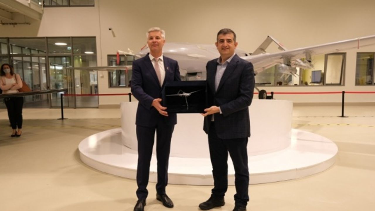 Letonya Savunma Bakanı Pabriks'ten 'Baykar Milli S/İHA Ar-Ge ve Üretim Tesisleri'ne ziyaret