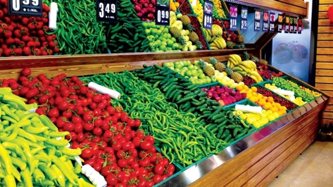 Marketlerde sebze ve meyve satışına getirilen yeni standartlar 1 Temmuz'da yürürlüğe giriyor...