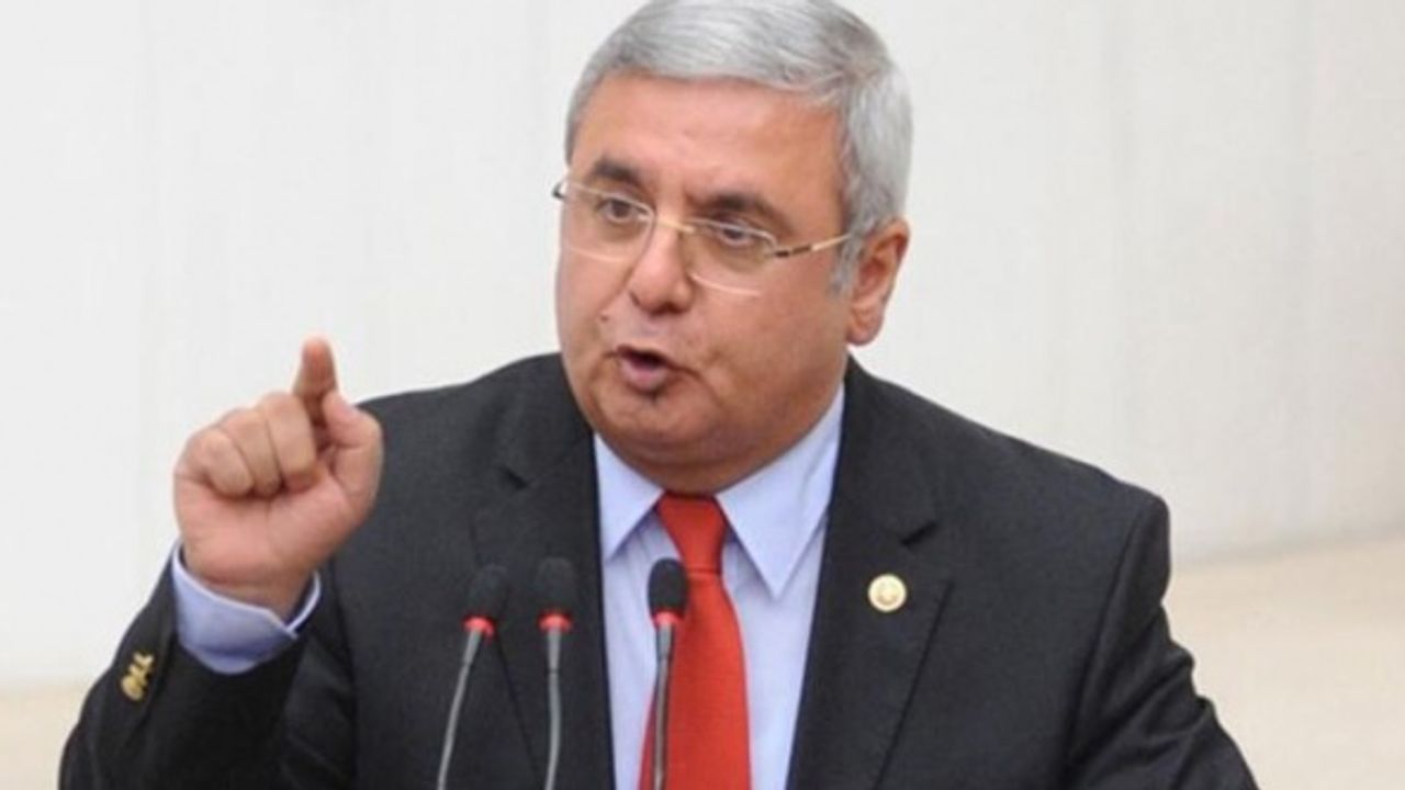 Mehmet Metiner ilk önce tepki gösterdi, sonra tweeti sildi! En son ise hesabını kapattı...