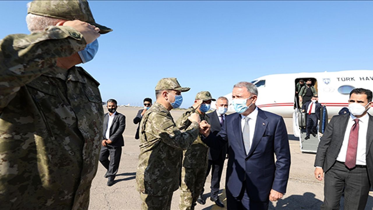 Milli Savunma Bakanı Akar, Libya Görev Grup Komutanlığını ziyaret etti