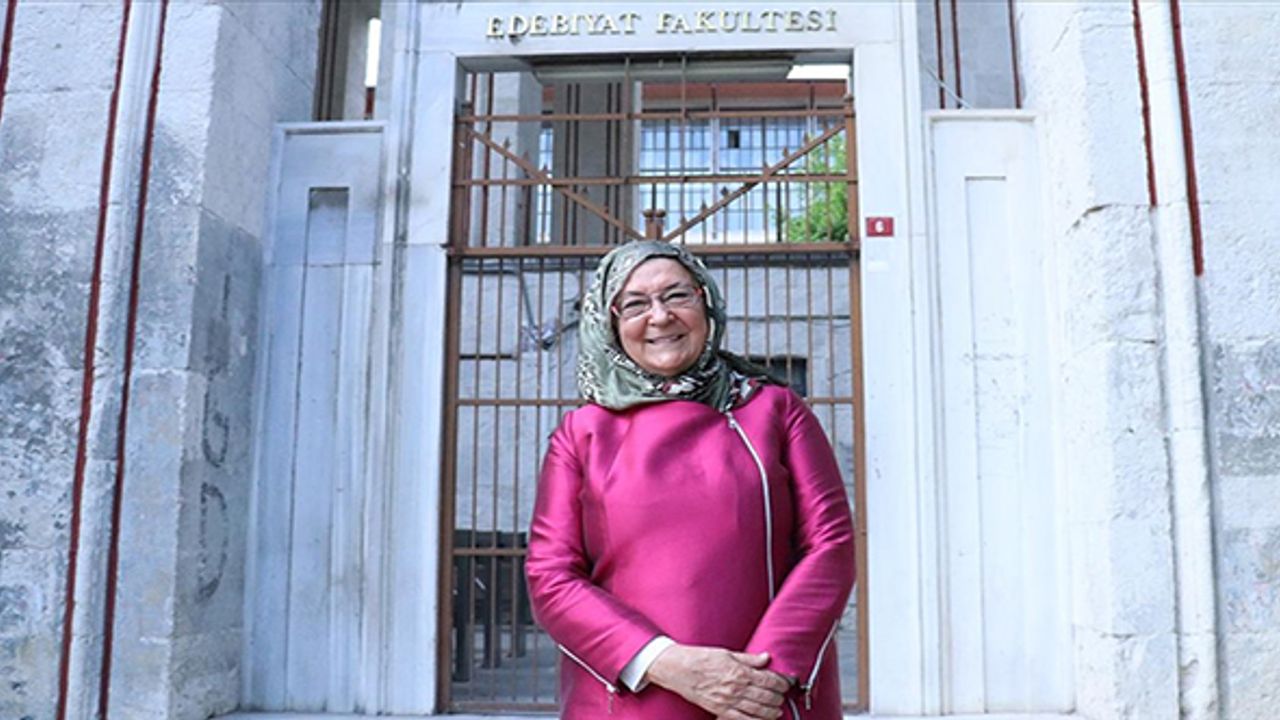 Prof. Dr. Ümit Meriç, babası Cemil Meriç'in İstanbul'da iz bıraktığı mekanları anlattı