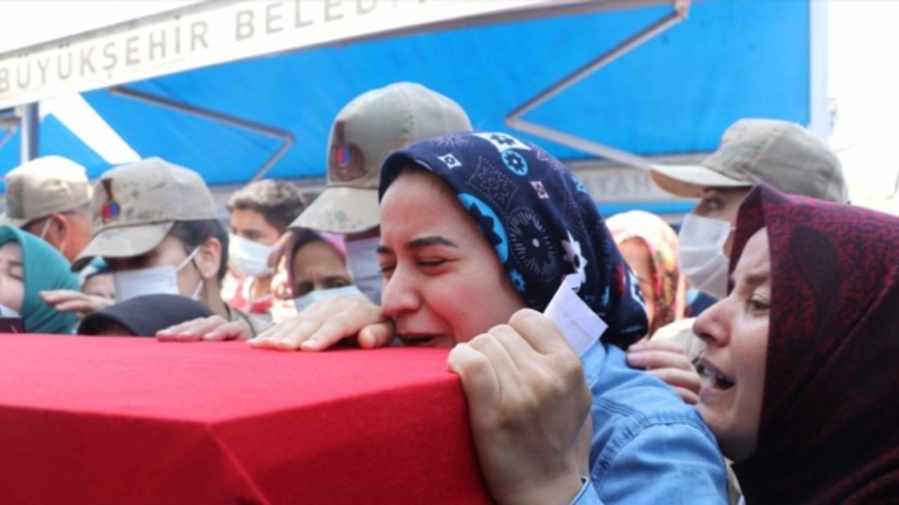 Şehit Jandarma Uzman Çavuş Adil Yılmaz, Hatay'da son yolculuğuna uğurlandı