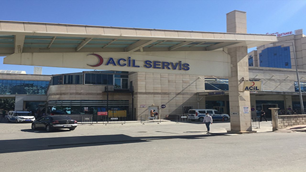 Siirt'te PKK'lı teröristlerden üs bölgesine uzun namlulu silahlarla saldırı: 1 şehit, 1 yaralı