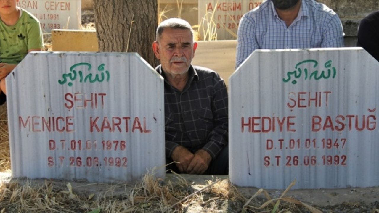 Şırnak'ta PKK'lı teröristlerin katlettiği 4 kişi mezarları başında anıldı