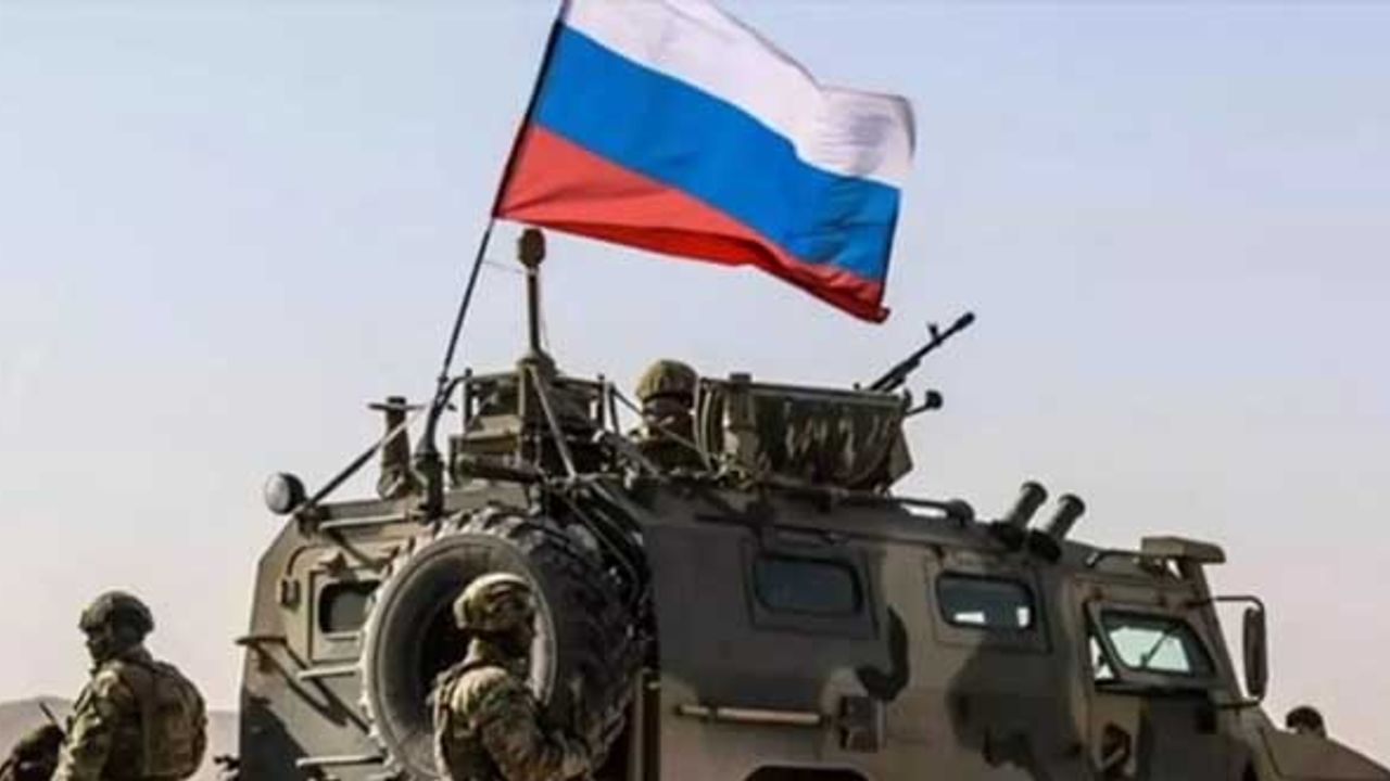 Suriye'nin YPG/PKK işgalindeki Dırbasiye ilçesinde mayın patlaması sonucu Rus askerleri yaralandı