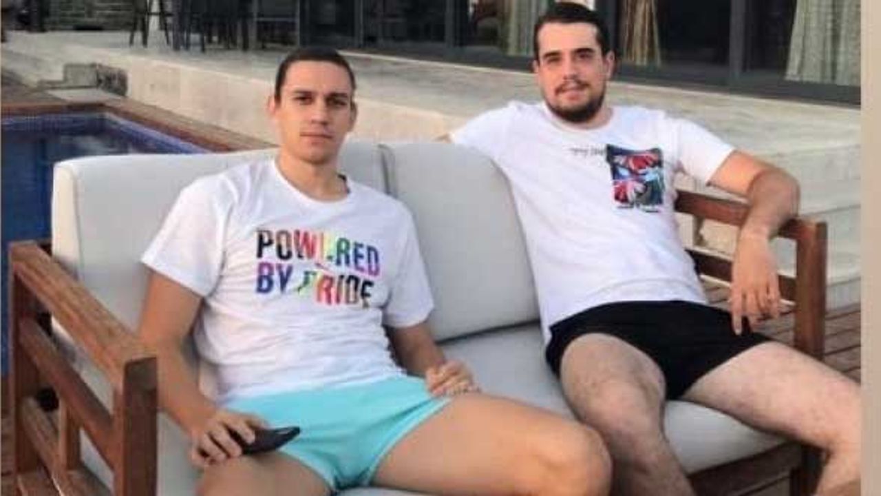 Taylan Antalyalı'nın LGBT tişörtlü paylaşımı olay oldu