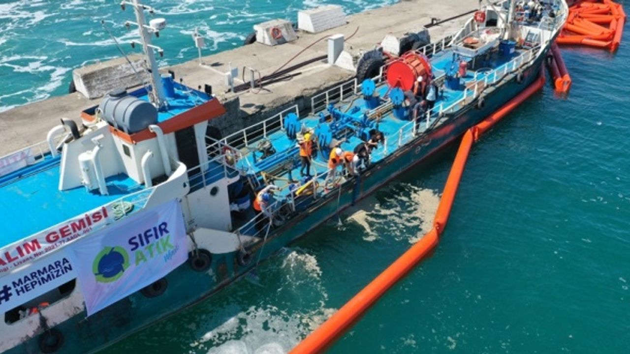 Yalova'da 9 günde 1478 metreküp müsilaj toplandı
