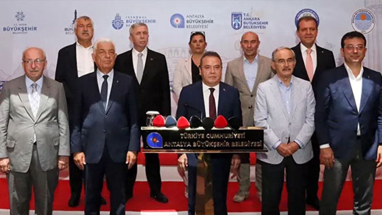 9 CHP'li belediye başkanı Cumhurbaşkanı Erdoğan'la görüşme talebinde bulunacak