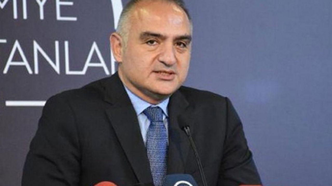 Bakan Ersoy'dan müzik yasağı açıklaması!