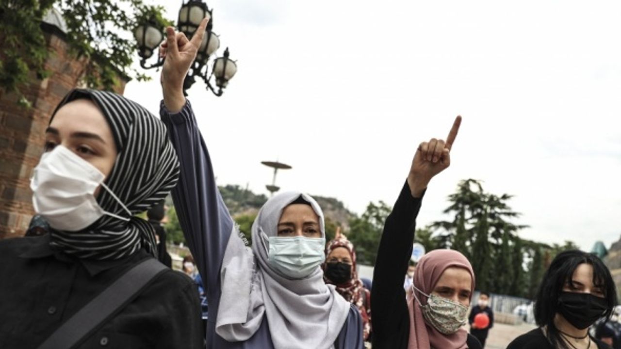 Başkentte bir grup STK temsilcisi, Mısır'daki idam kararlarını protesto etti