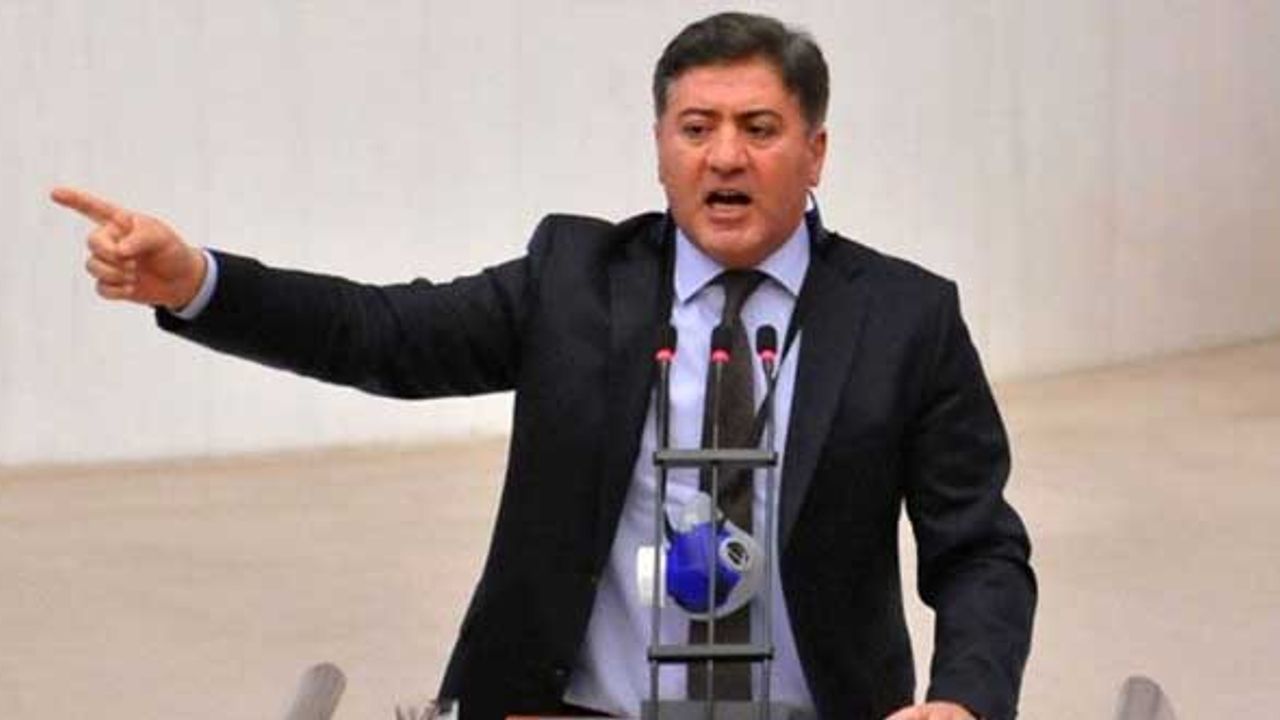 CHP'li Murat Emir: Türkiye'de bir aşı karşıtlığı, tereddüttü varsa bunun birinci sebebi Sayın Bakanın çelişik açıklamalarıdır