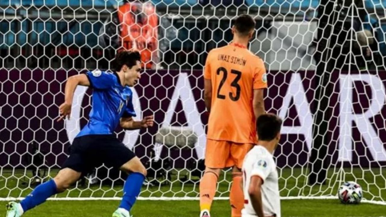 Euro 2020'de ilk finalist İtalya!