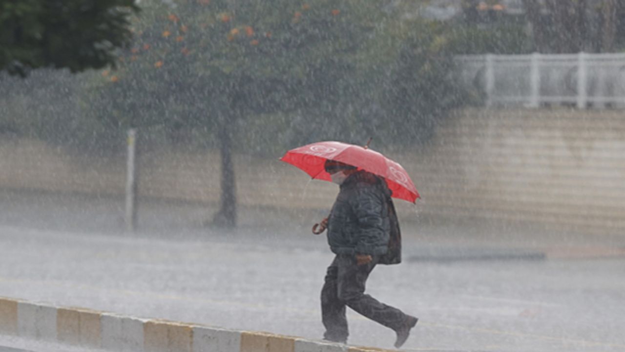 İstanbul, Yalova, Sakarya ve Kocaeli'de kuvvetli sağanak bekleniyor