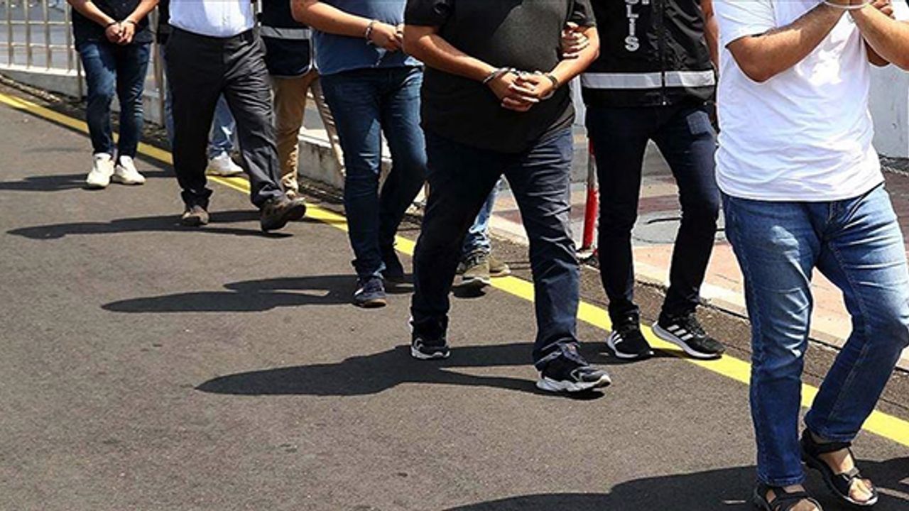9 ilde eş zamanlı FETÖ operasyonu