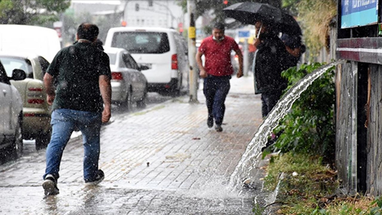 Meteoroloji'den kuvvetli yağış ve fırtına uyarısı