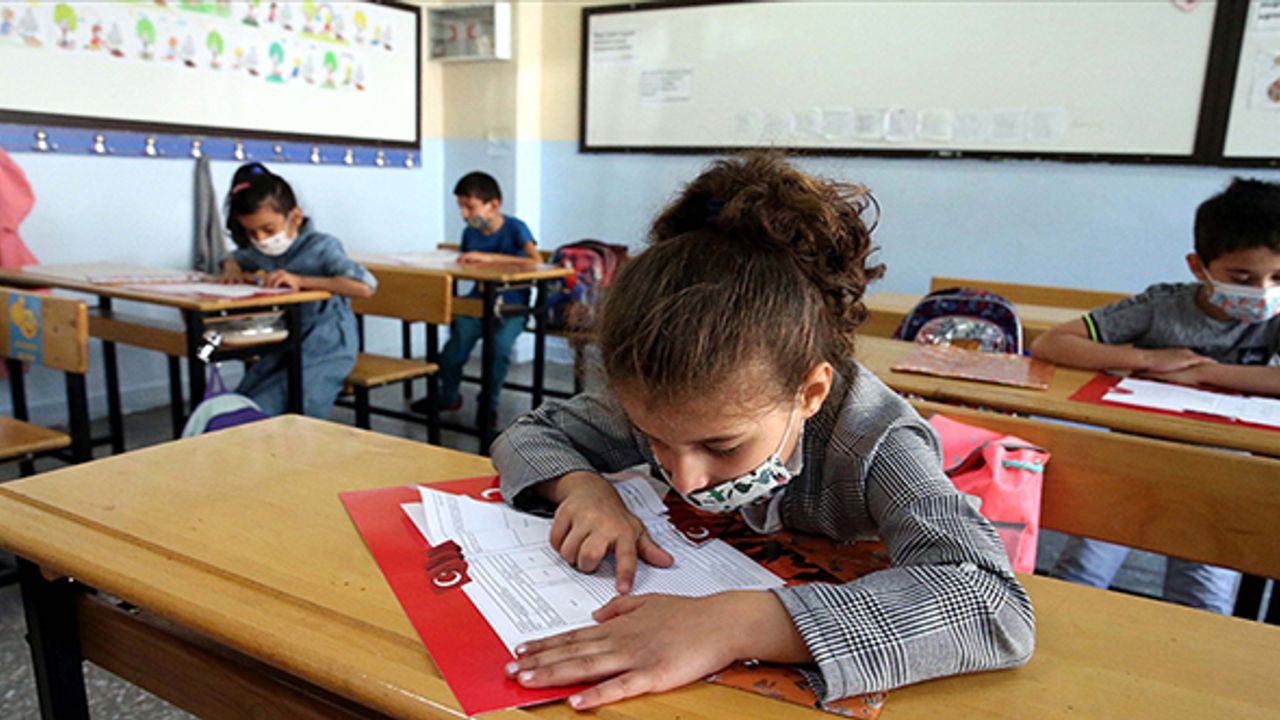Okullarda 2020-2021 eğitim öğretim dönemi yarın sona eriyor