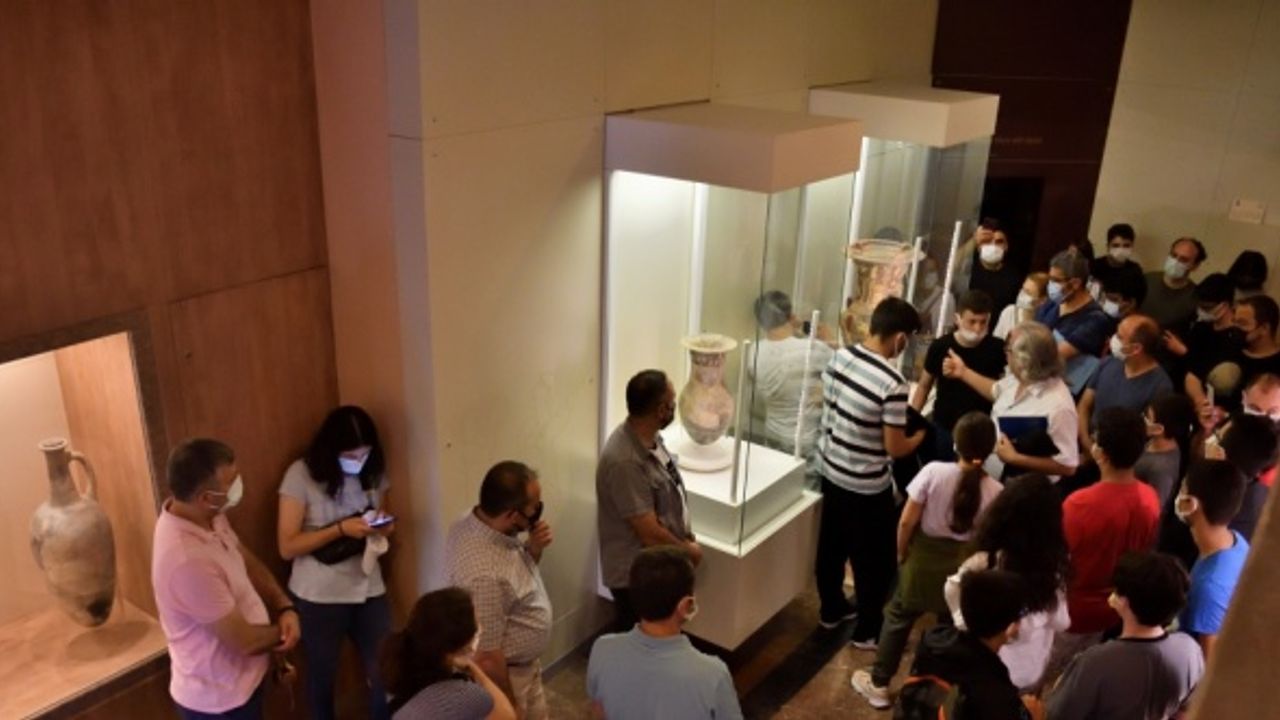 Tarihe meraklı 40 öğrenci Çorum Müzesini gezdi