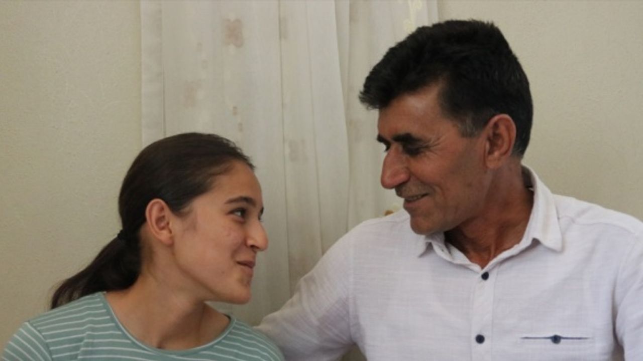 Türkiye'nin konuştuğu genç hentbolcu Merve Akpınar'ın ailesi ilk kez konuştu