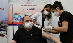 ANAP Genel Başkanı Çelebi koronavirüs aşısı oldu