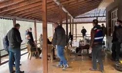 CHP'li belediye başkanı yasağı delip içkili alem yaparken yakalandı