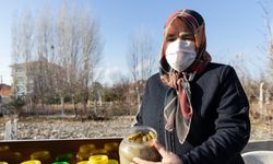 Koronavirüs salgınında ayakta kalmaya çalışan kadın üreticilerin emekleri dijital pazarda