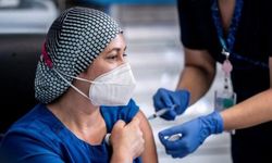 Uzmanlardan Covid-19 aşısı olanlara D vitamini uyarısı