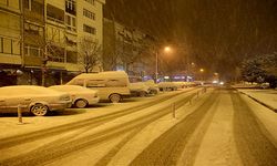 Trakya'da kar yağışı etkili oluyor