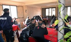 Adana'da koronavirüs tedbirlerine uymayan 58 kişiye para cezası uygulandı